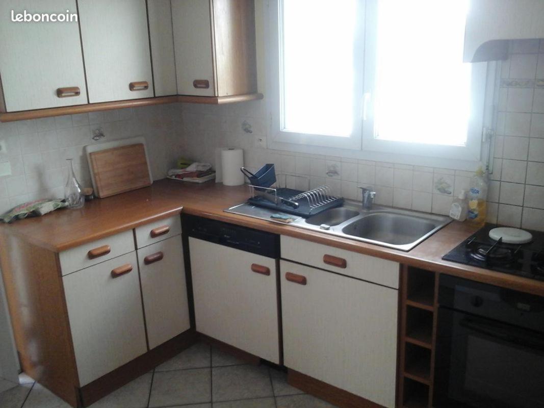 Appartement 3 Chambres 6 Pers Rez De Jardin 5Min Plage Quartier Du Phare Location Du Dimanche Au Dimanche En Juillet Et Aout 라트슈수르메르 외부 사진